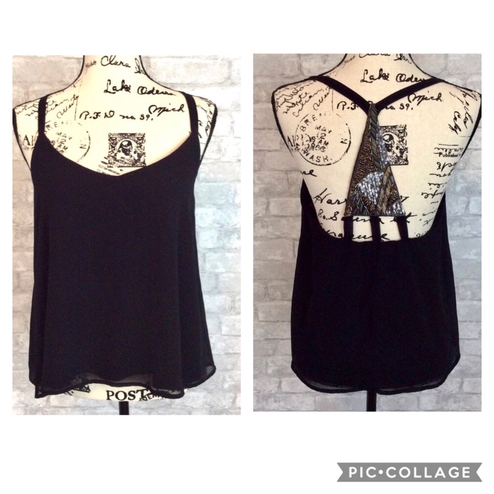 Socialite Beaded Back Cropped Tank Size M